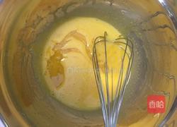 红枣葡萄干戚风（六寸）的做法图解3