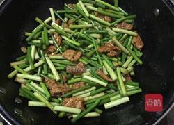 蒜苔炒肉片的做法图解7