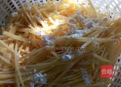干煸土豆丝的做法图解2