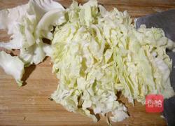 青椒卷心菜的做法图解2