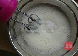 草莓酱蛋糕卷的做法图解5