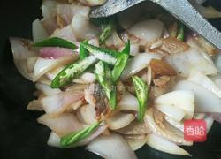 洋葱炒腊肉的做法图解7