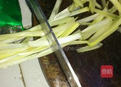 榨菜火腿韭菜鸡蛋的做法图解3