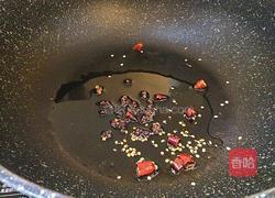 干煸苦瓜的做法图解2