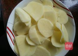 香煎土豆的做法图解1