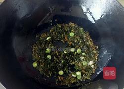 香椿芽炒鸡蛋的做法图解3