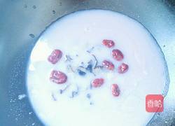 减肥丰胸圣品～酒酿蛋的做法图解2