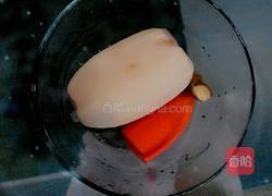 猪骨头莲藕胡萝卜汤的做法图解4