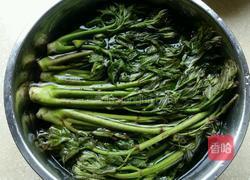 刺嫩芽蘸酱的做法图解1