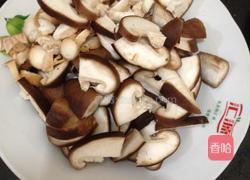 蘑菇肉酱汁的做法图解3
