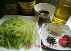 炝拌莴笋的做法图解3