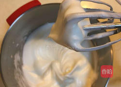 草莓酸奶蛋糕卷的做法图解5