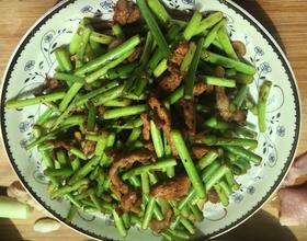 蒜薹炒肉[图]