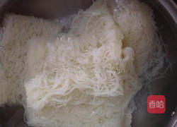 蒜蓉米粉蒸扇贝肉的做法图解2