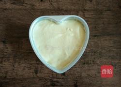 四叶草蛋糕的做法图解3