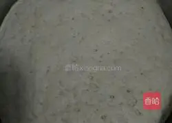 Illustration of how to make fennel and egg stuffed buns 1