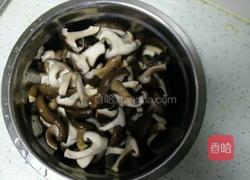 香菇趴油菜的做法图解1