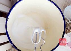 拉花蛋糕的做法图解3