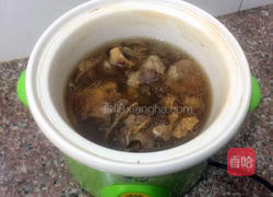 筒骨茶树菇汤的做法图解10