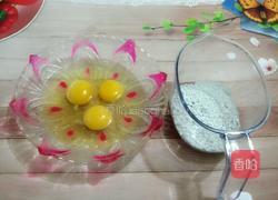 红薯淀粉炒鸡蛋的做法图解1