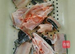 泡椒酸菜鱼的做法图解2