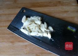 百合腰果炒缸豆的做法图解3