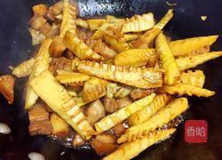 五花肉焖春笋的做法图解9