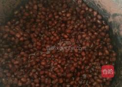 牛奶红豆冰棒的做法图解1