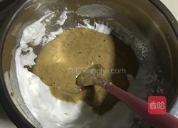 摩卡芝麻戚风蛋糕的做法图解13