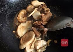 牛仔骨杂蔬煲的做法图解3