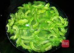 苦瓜荷包蛋汤的做法图解5