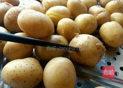 甜辣酱小土豆的做法图解3