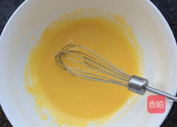 6寸戚风蛋糕的做法图解2