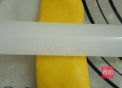 南瓜蛋黄酥这是我第一次做的样子的做法图解10