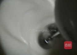 戚风蛋糕的做法图解5