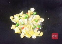 咸菜炒鸡胗花的做法图解7