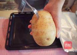 鸡蛋培根烤土豆！土豆的高颜值逆袭！的做法图解2