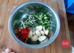 毛豆米烧肉的做法图解3