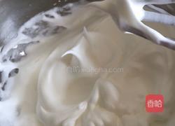戚风蛋糕的做法图解3
