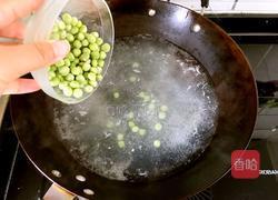 培根炒海鲜菇的做法图解5