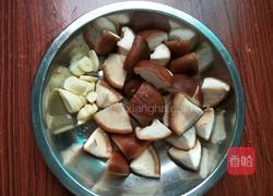 香菇炒青菜的做法图解2