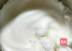 草莓酱夹心蛋糕的做法图解3