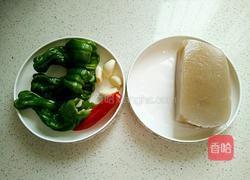 青椒炒魔芋的做法图解1
