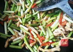 鸡肉炒蒜苔的做法图解7