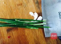 茶油闷酸笋的做法图解3