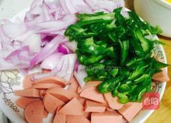 鸡蛋火腿炒洋葱的做法图解1