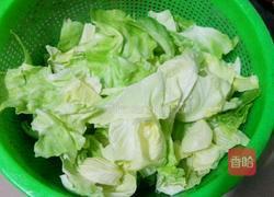 手撕包心菜的做法图解2