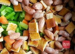 西芹花生拌香干的做法图解7