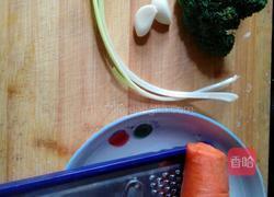 营养疙瘩汤的做法图解1