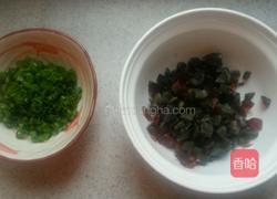 皮蛋瘦肉粥（砂锅版）的做法图解3